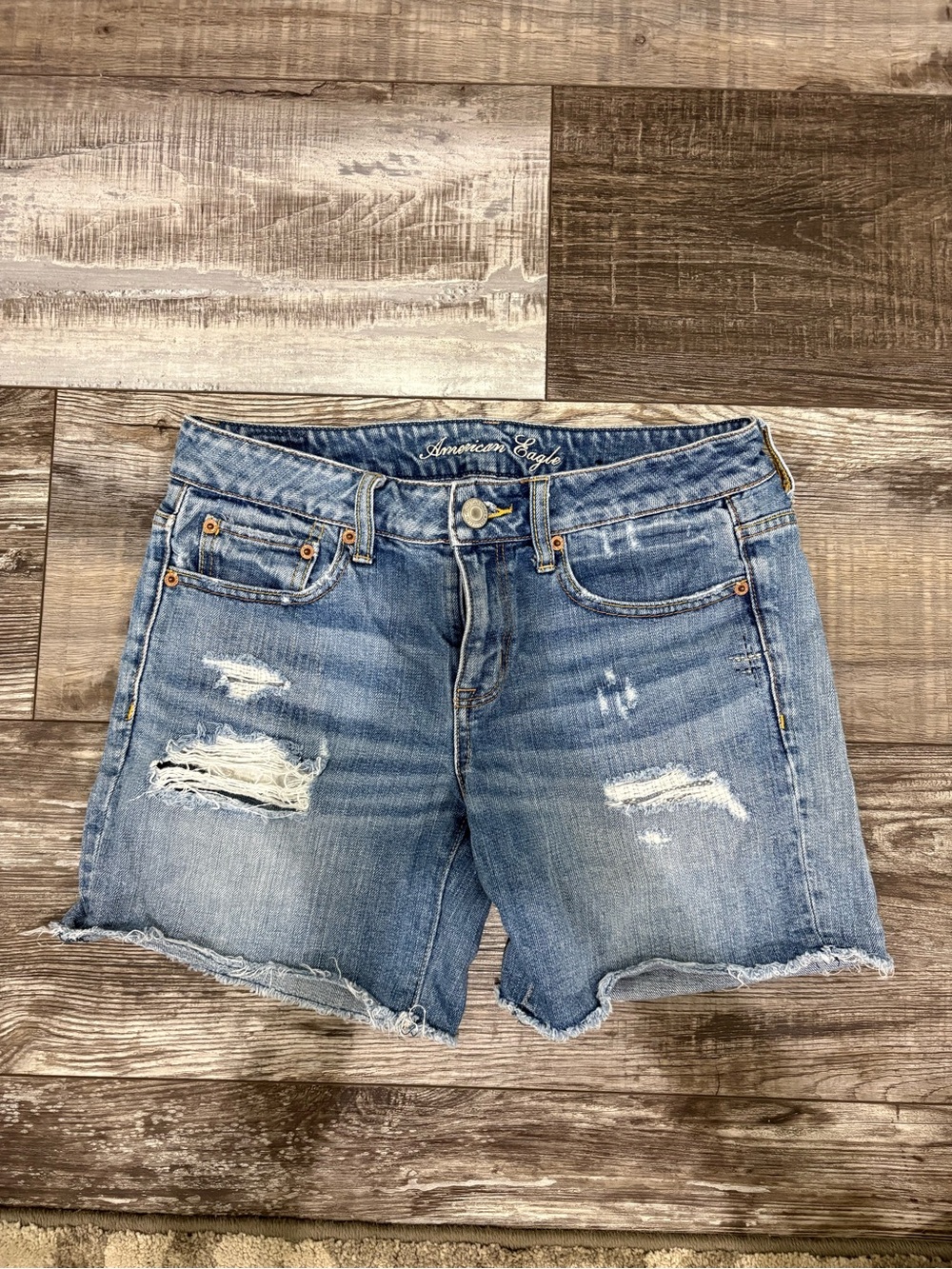 American Eagle Outfitters Women's Distressed Denim Shorts - Light Blue Wash
